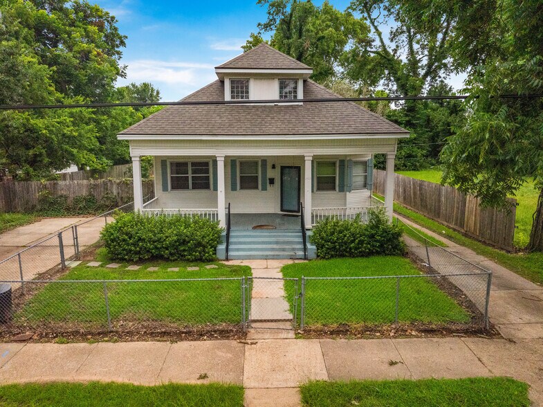 More Photos Of 1920 Monroe St, Alexandria Apartments For Sale