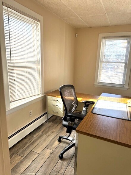 More Photos Of 2400 Pawtucket Ave, East Providence Office Residential For Lease