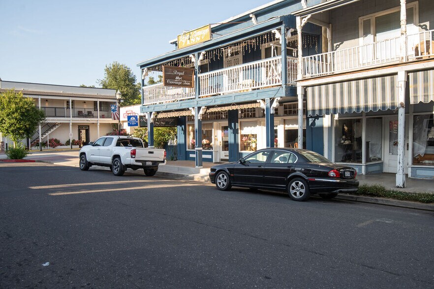 More Photos Of 18239 Main St, Jamestown Hotel For Sale