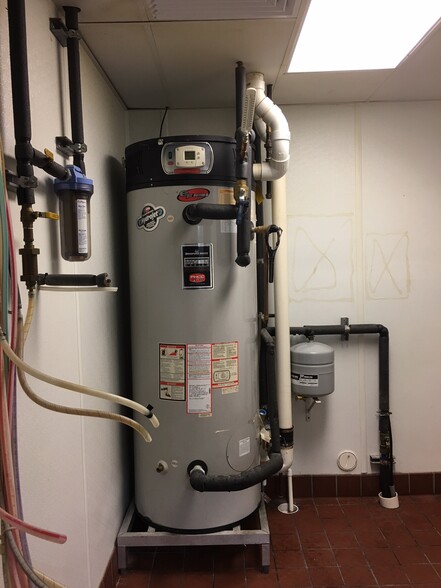 More Photos Of 800 W Walnut St, Watseka Fast Food For Lease