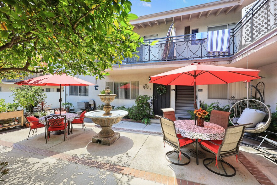 More Photos Of 11130 Huston St, North Hollywood Apartments For Sale