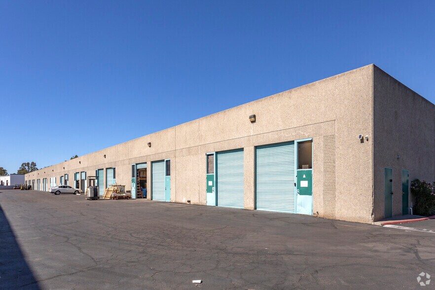 More Photos Of 8451 Miralani Dr, San Diego Manufacturing For Lease