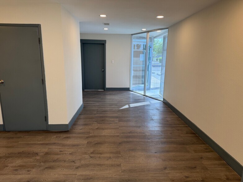 More Photos Of 6939 Power Inn Rd, Sacramento Warehouse For Sale