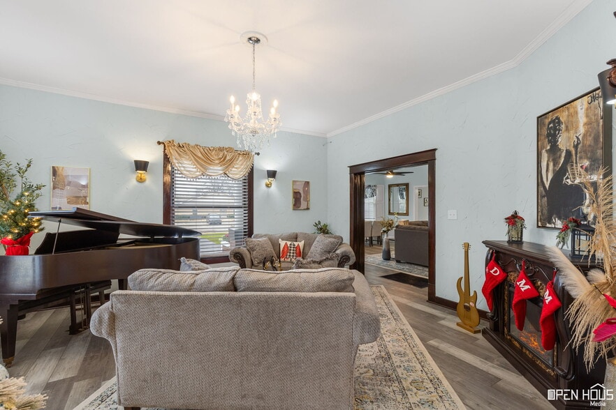 More Photos Of 405 W Gilbert St, Henrietta Hospitality For Sale