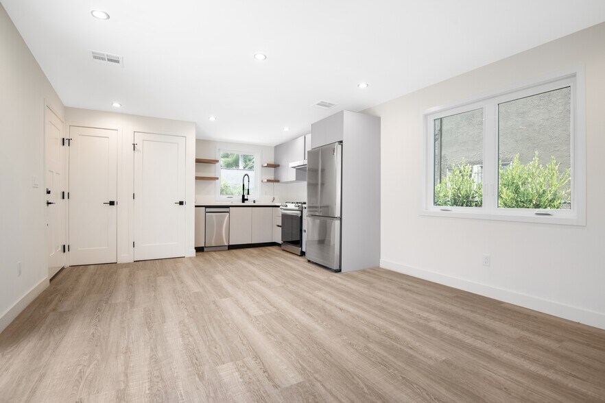 More Photos Of 4121 Monroe St, Los Angeles Apartments For Sale