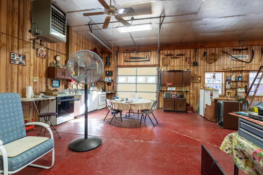 More Photos Of 19 Middle Rd, Hammonton Specialty For Sale