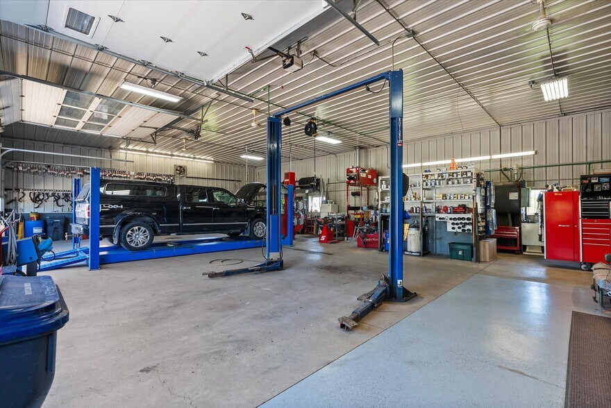 More Photos Of 214 N Commerce St, Cedar Grove Auto Repair For Sale