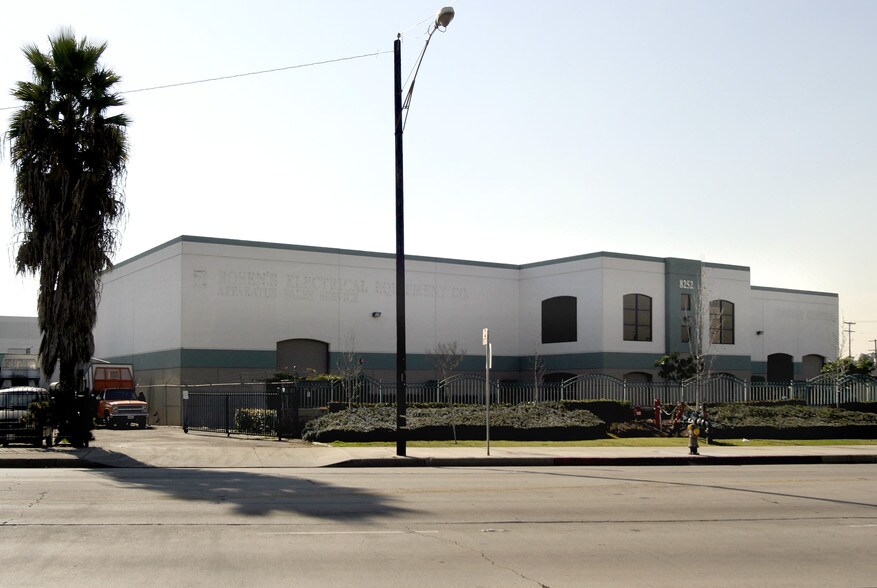 More Photos Of 8252 Whittier Blvd, Pico Rivera Warehouse For Sale