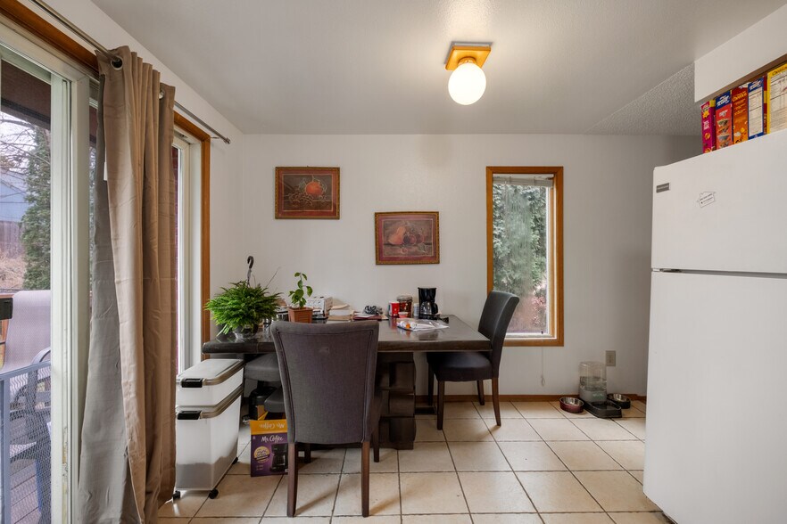 More Photos Of 9724 N Wall St, Spokane Apartments For Sale