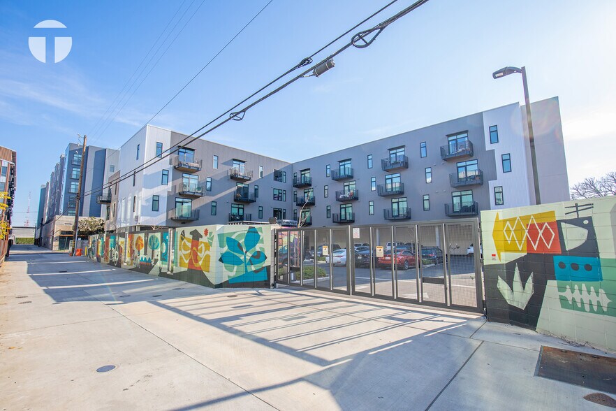 More Photos Of 1629 S St, Sacramento Apartments For Lease
