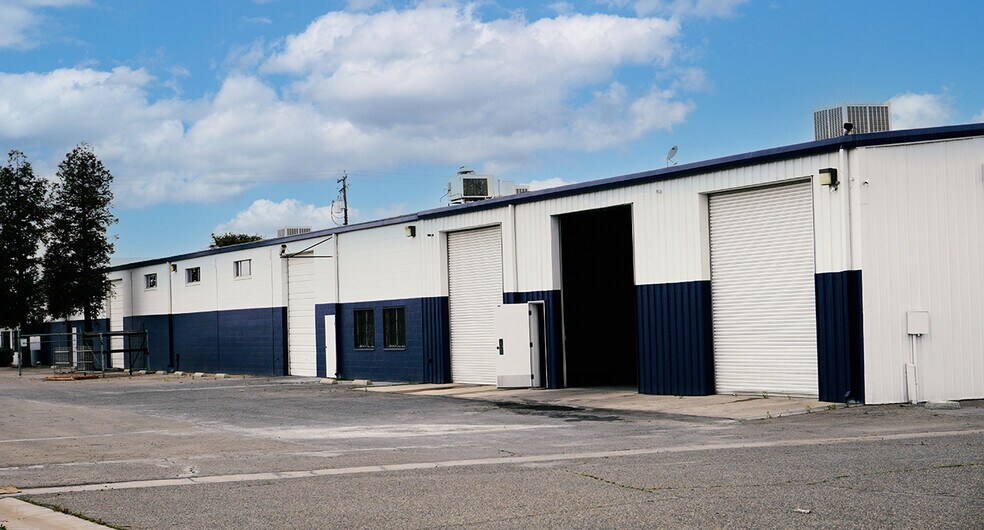 More Photos Of 1314 E North Ave, Fresno Warehouse For Sale