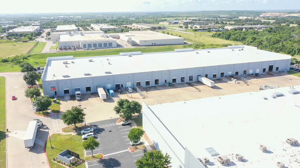 More Photos Of 6301 E Stassney Ln, Austin Manufacturing For Lease