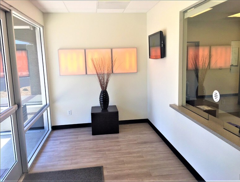 More Photos Of 3853 Calle Fortunada, San Diego Light Manufacturing For Lease