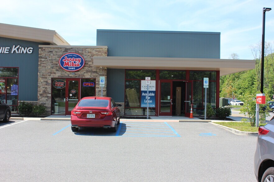 More Photos Of 2627 South Rd, Poughkeepsie Unknown For Lease