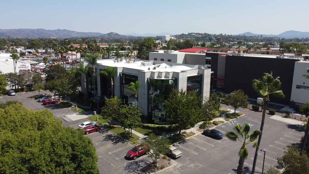 More Photos Of 221 W Crest St, Escondido Office For Sale