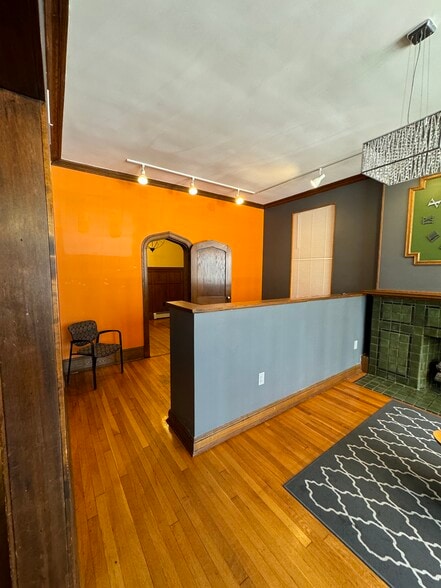 More Photos Of 226 W State St, Trenton Medical For Sale