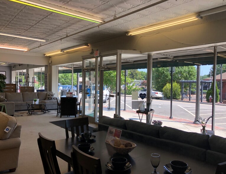 More Photos Of 120-132 S Moore St, Sanford Storefront For Lease