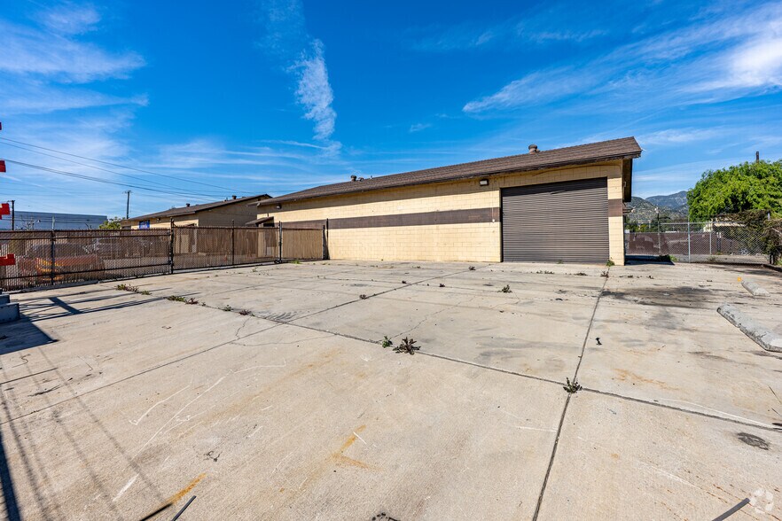 More Photos Of 844 N Vernon St, Azusa Warehouse For Lease