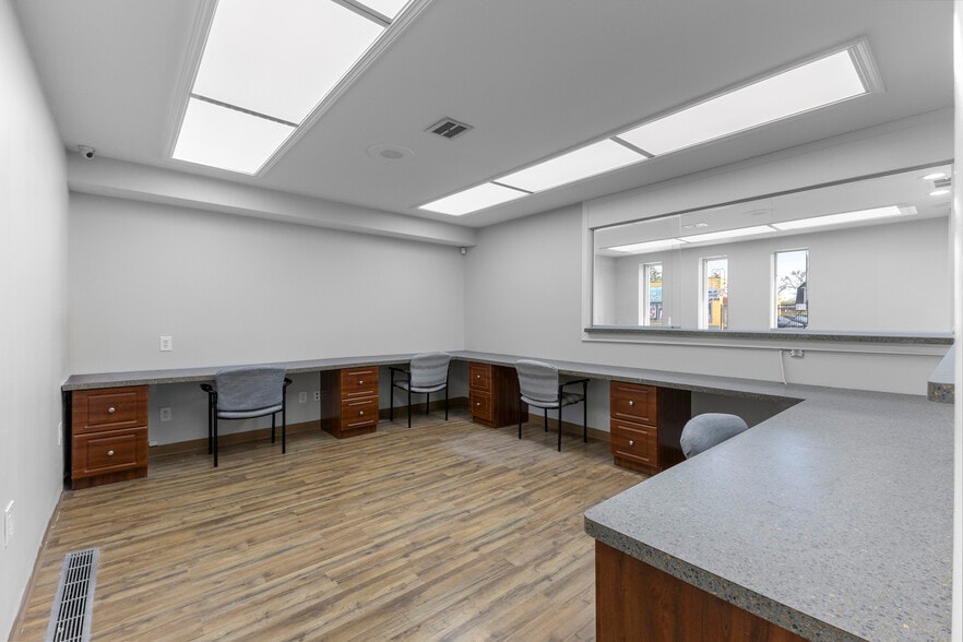 More Photos Of 17600 W Warren Ave, Detroit Office For Lease