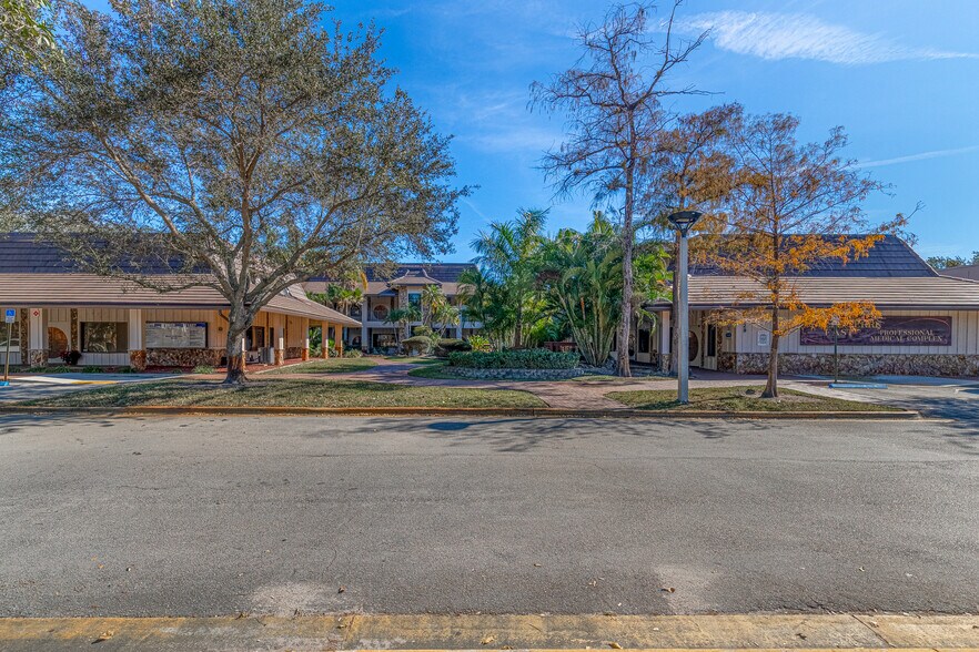 More Photos Of 2929 N University Dr, Coral Springs Medical For Sale