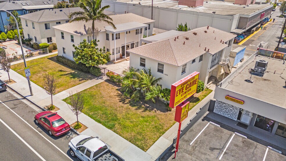 More Photos Of , Los Angeles Multifamily For Sale