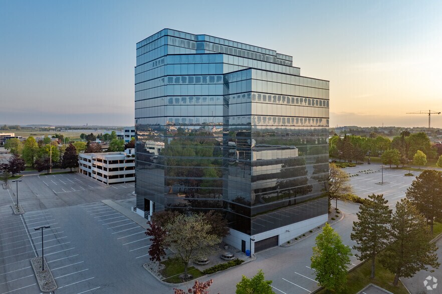 More Photos Of 90 Allstate Pky, Markham Unknown For Lease