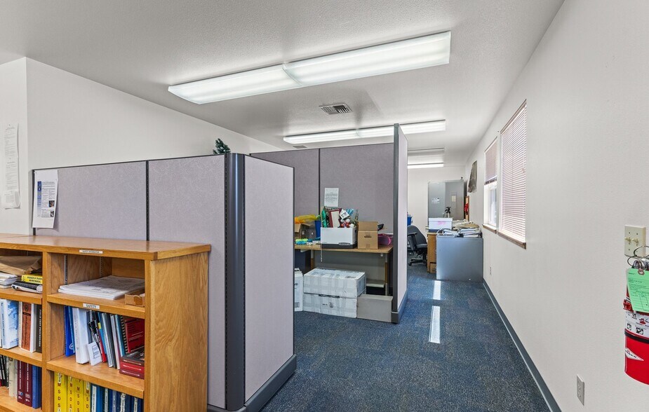 More Photos Of 307 Highway 42 E, Coquille Industrial For Sale