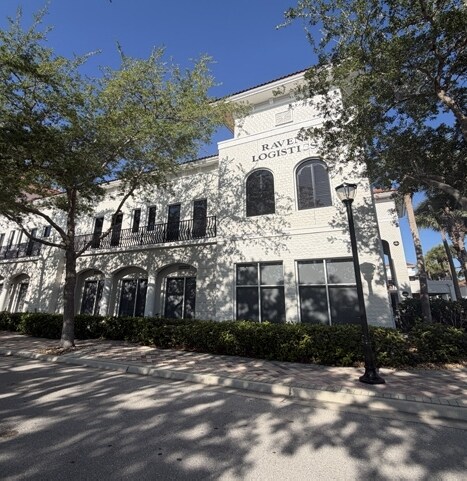 More Photos Of 9015 Strada Stell Ct, Naples Office For Sale