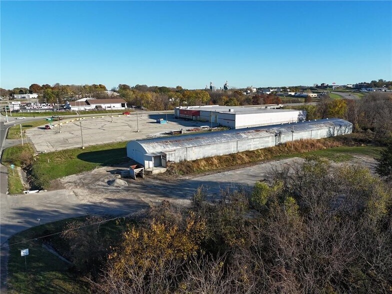 More Photos Of 3724 Pear St, Saint Joseph Warehouse For Sale