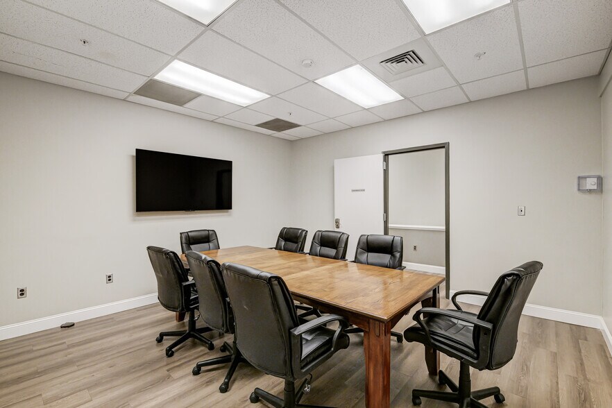More Photos Of 9700 Research Dr, Charlotte Coworking Space