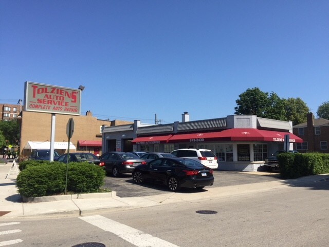Primary Photo Of 7877 Lincoln Ave, Skokie Auto Repair For Sale