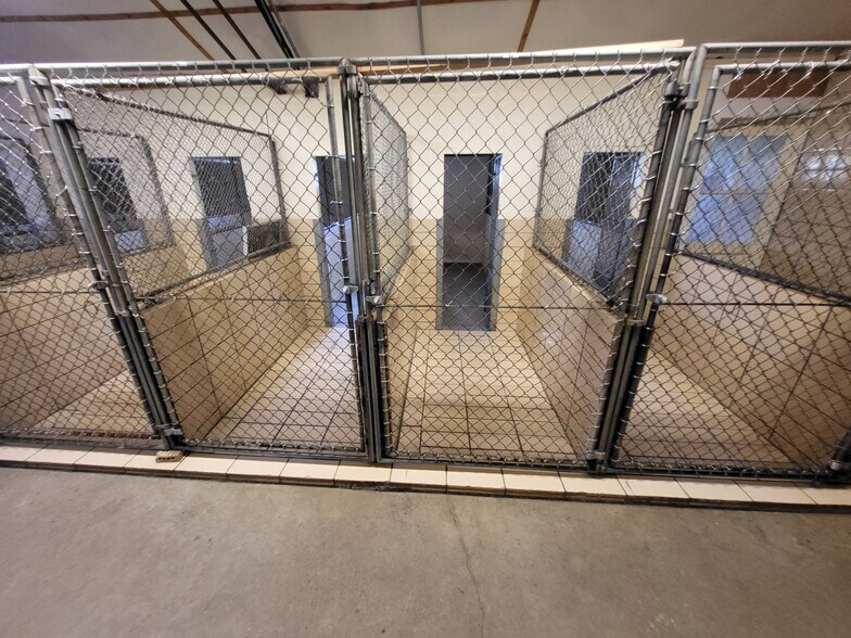 More Photos Of 320 Glebe Rd, Easton Office For Sale