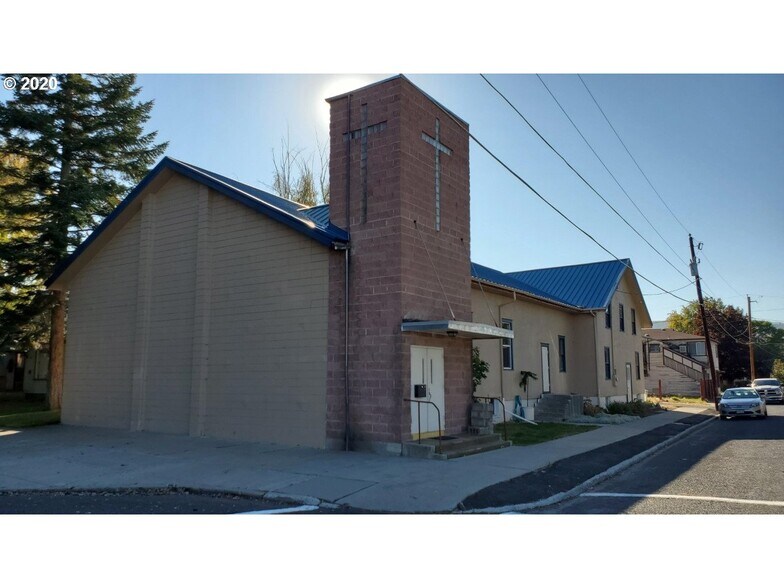 More Photos Of 1839 3rd St, Baker City Religious Facility For Sale
