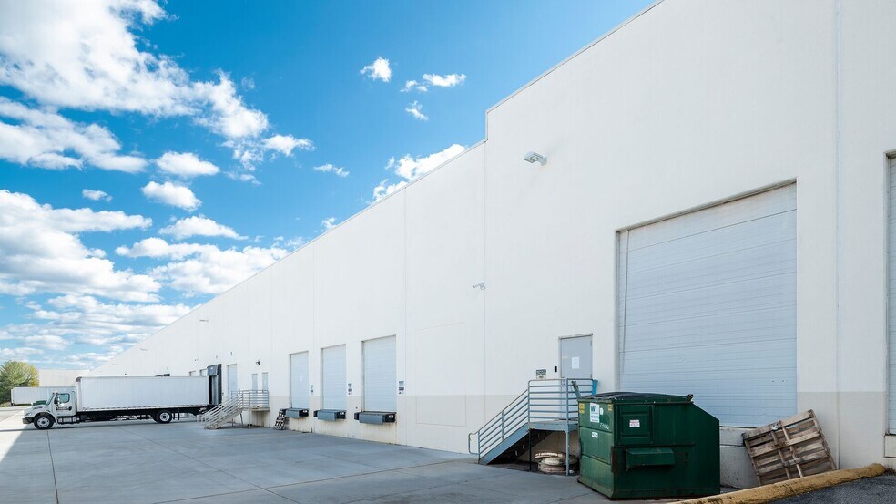 More Photos Of 6745 Business Pky, Elkridge Unknown For Sale