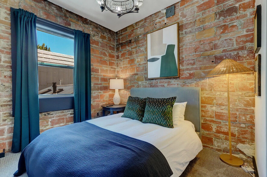 More Photos Of 233 Broad St, Nevada City Hotel For Sale