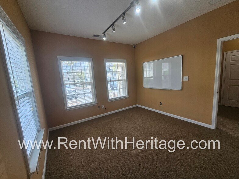 More Photos Of 8301-8337 Office Park Dr, Douglasville Office For Lease