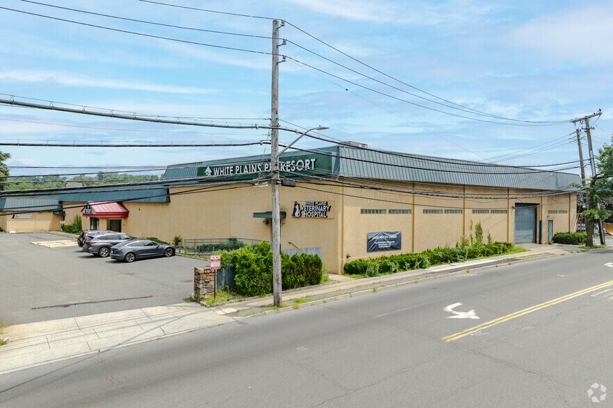 More Photos Of 1 Brockway Pl, White Plains Veterinarian Kennel For Lease