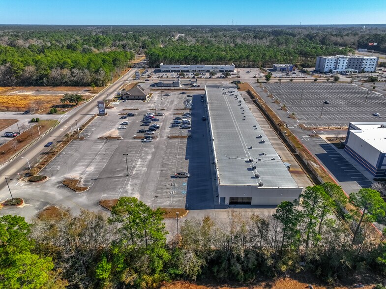 More Photos Of 3179 Mallett Rd, Diberville Storefront For Sale