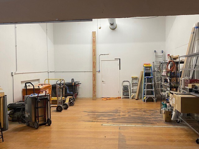 More Photos Of 6332 Roosevelt Rd, Oak Park Loft Creative Space For Sale