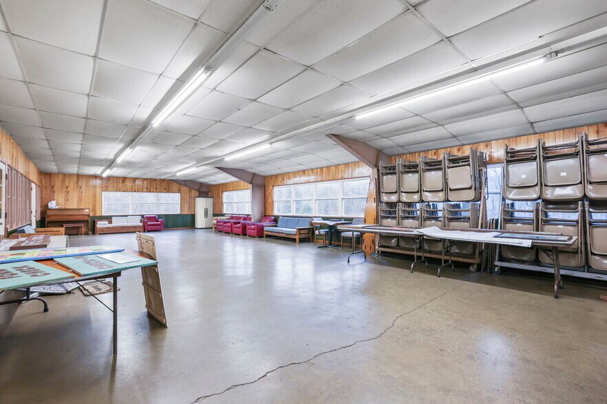 More Photos Of 5734 Durbin Rd, Bellville Specialty For Sale