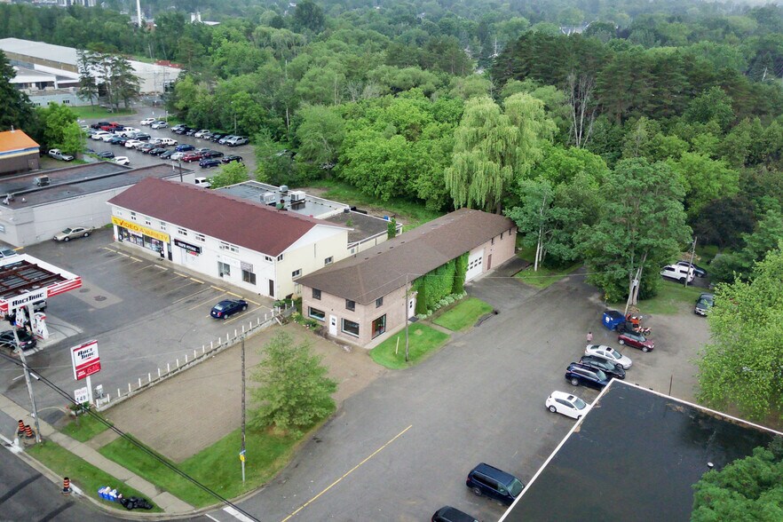 More Photos Of 192 Main St N, Uxbridge Flex For Sale