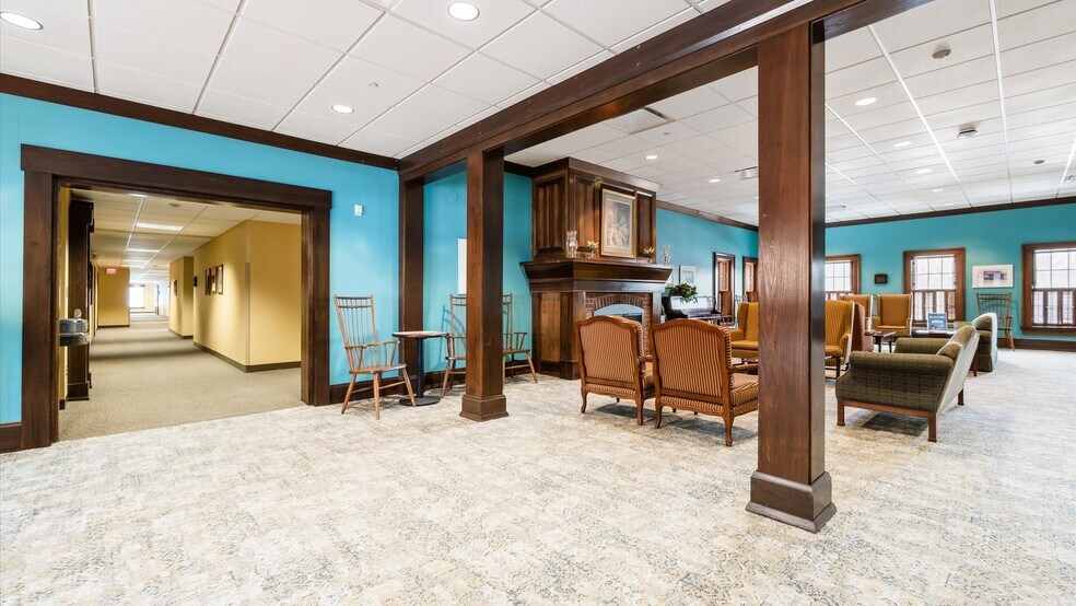 More Photos Of 200 N Whitewoman St, Coshocton Loft Creative Space For Lease