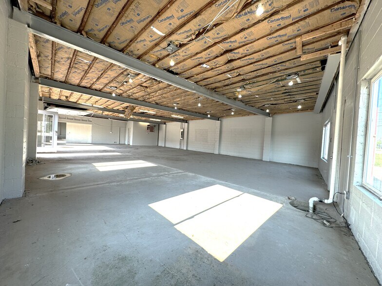 More Photos Of 3711 Nat'l rd, Richmond Self Storage For Lease
