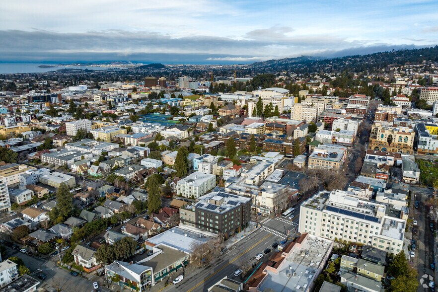 More Photos Of 2556 Telegraph Ave, Berkeley Apartments For Sale