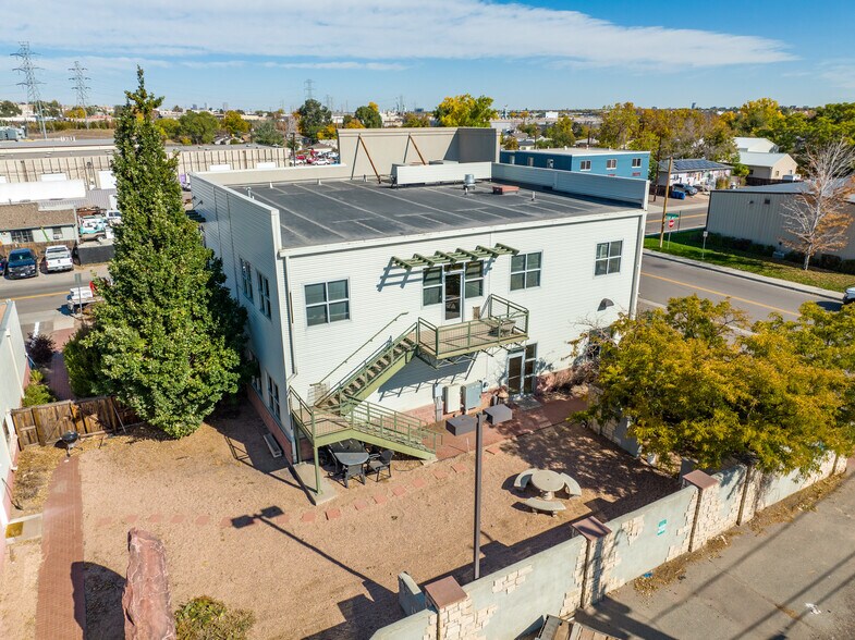 More Photos Of 2000 W Hamilton Pl, Englewood Office For Lease