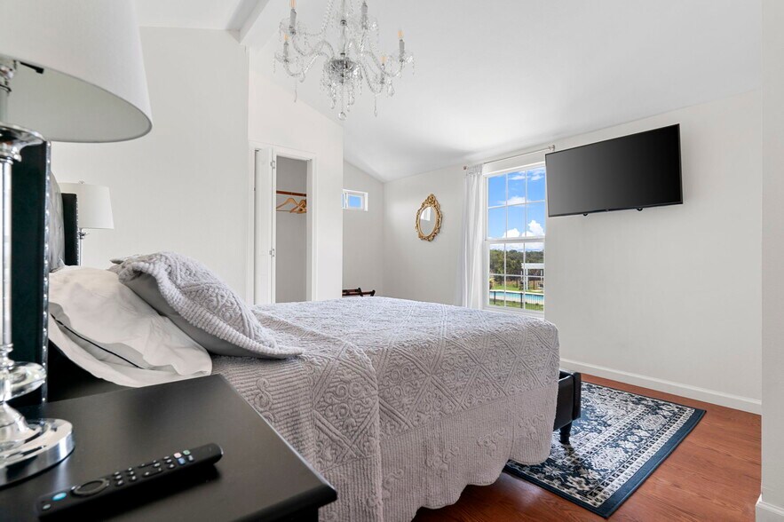 More Photos Of 1470 S Cranes Mill Rd, New Braunfels Lodge Meeting Hall For Sale