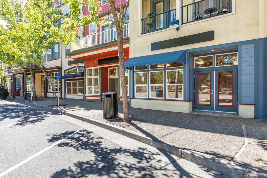 More Photos Of 220 Windsor River Rd, Windsor Apartments For Sale