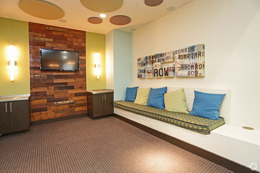 More Photos Of 744 Brick Row, Richardson Apartments For Lease