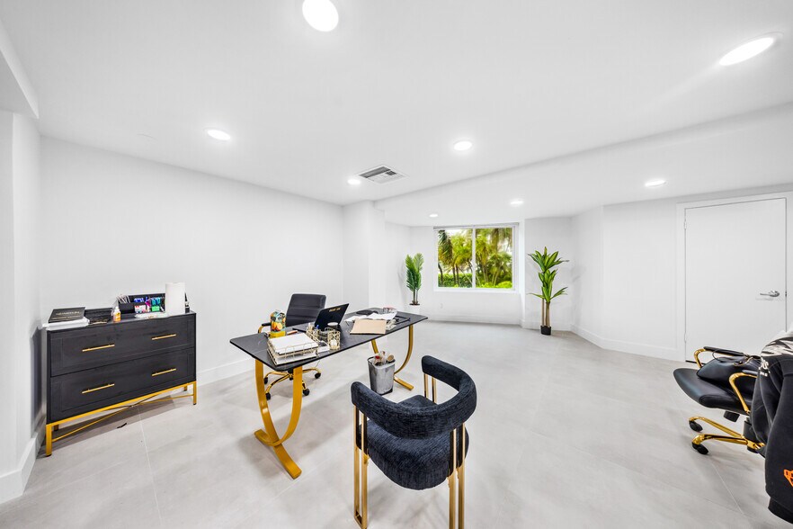 More Photos Of 5401 Collins Ave, Miami Beach Apartments For Sale