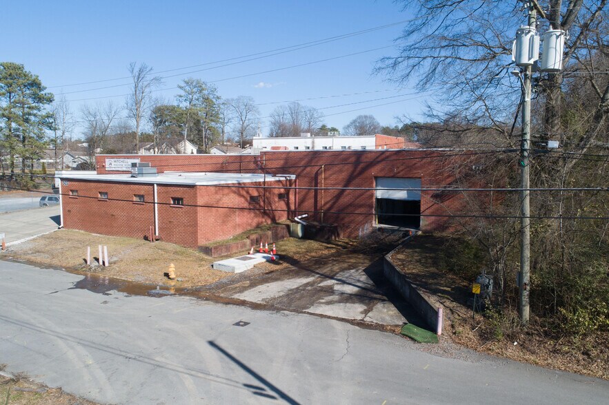 More Photos Of 503 11th Ave, Dalton Manufacturing For Sale